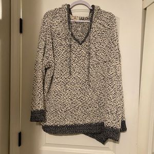 Magnolia Boutique hooded popcorn pullover